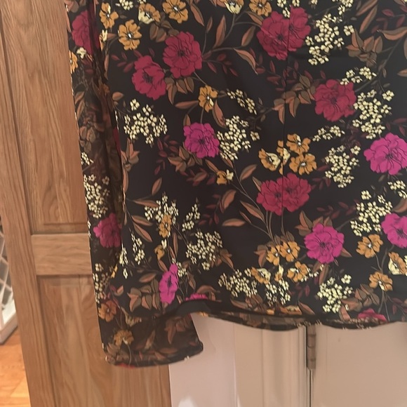 Nwot ASTR THE LABEL XL sweetheart floral blouse - Picture 7 of 9